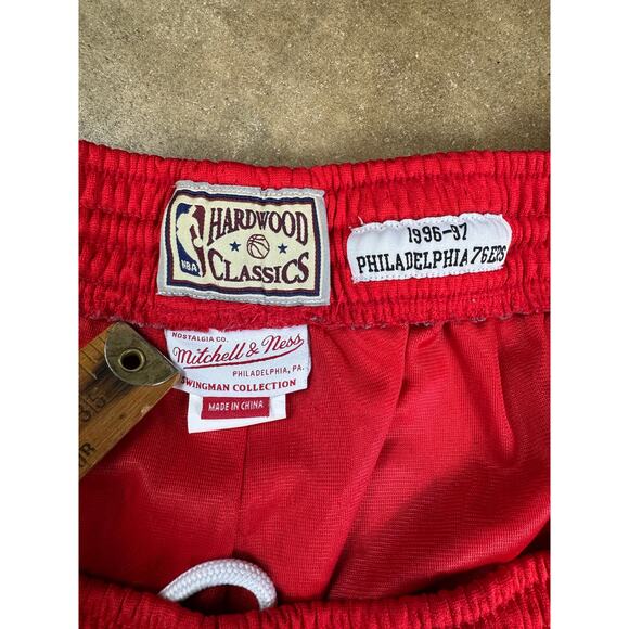 Mitchell & Ness NBA 76ers Hardwood Classics Shorts 4XL Red Blue Mesh Retro - Picture 5 of 10